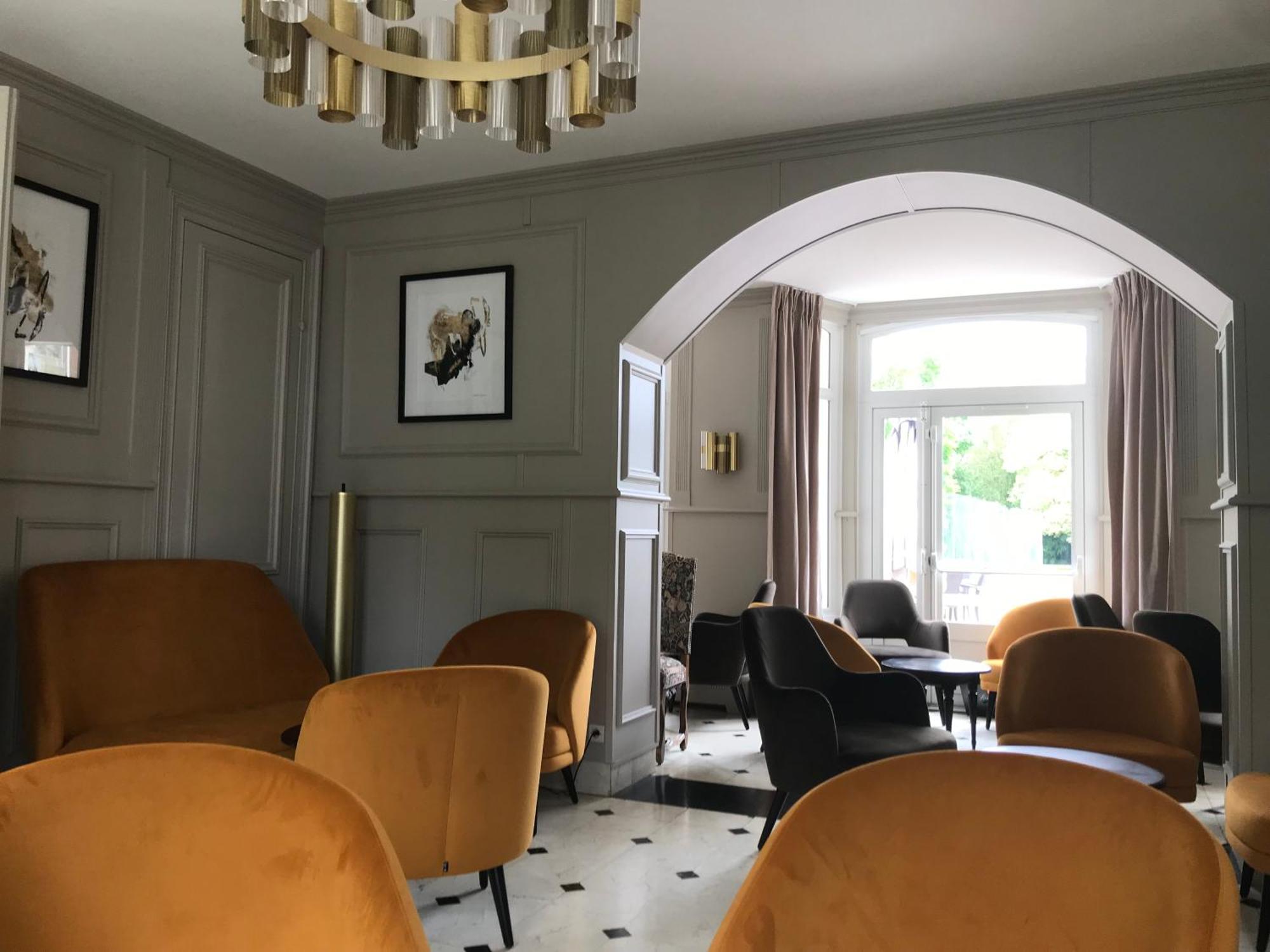 Logis Hotel & Restaurant - Le Chateau Des Tourelles 3 Etoiles Le Wast Eksteriør billede